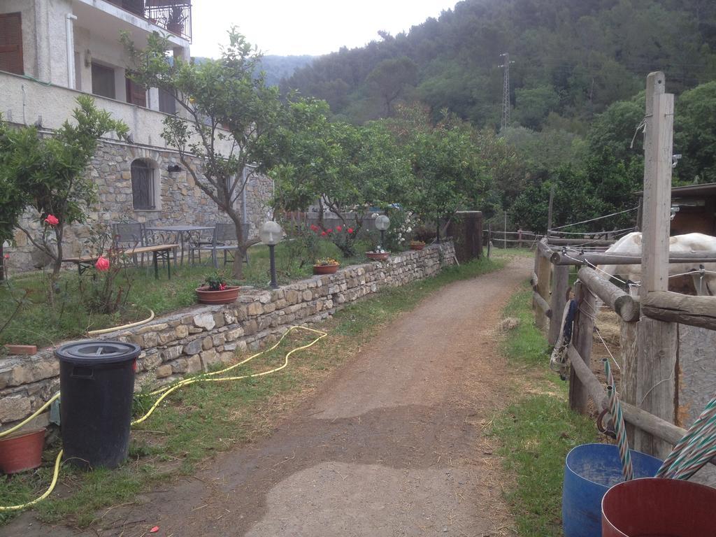 Il Piccolo Ranch Hotel แชร์โว ภายนอก รูปภาพ