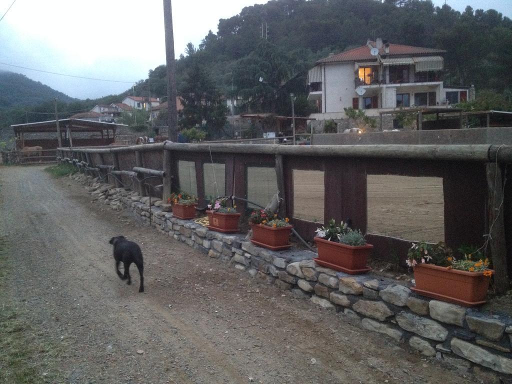 Il Piccolo Ranch Hotel แชร์โว ภายนอก รูปภาพ